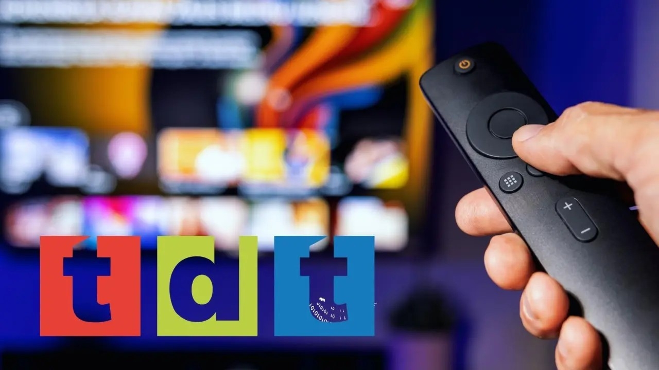 Espana abraza con entusiasmo la llegada de las emisiones de TDT en calidad 4K como una estrategia ambiciosa con la que la television tradicional pretende recuperar terreno y competir cara a cara frente al imparable auge de las plataformas de streaming en el mercado actual