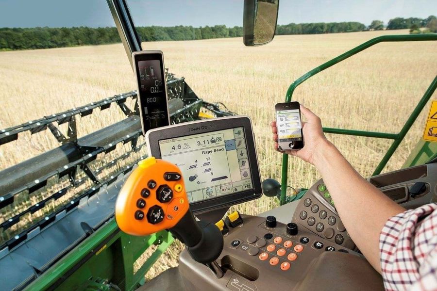 Castilla y León destina 26 millones a potenciar la agricultura de precisión y tecnologías 40 en el campo